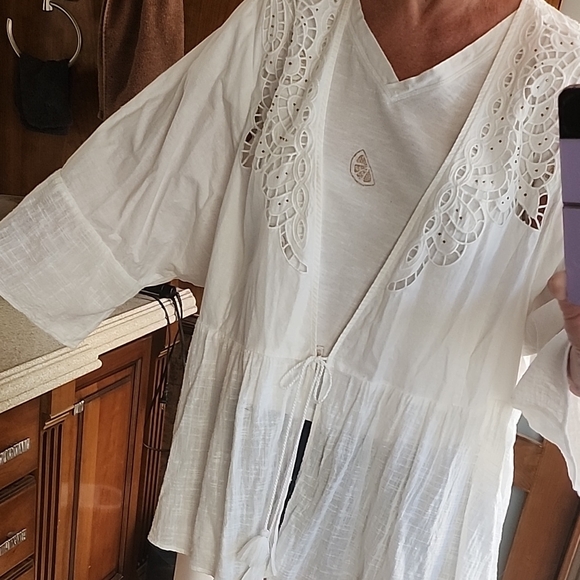 torrid Other - Torrid Coverup/ Kimono Ivory Size 5